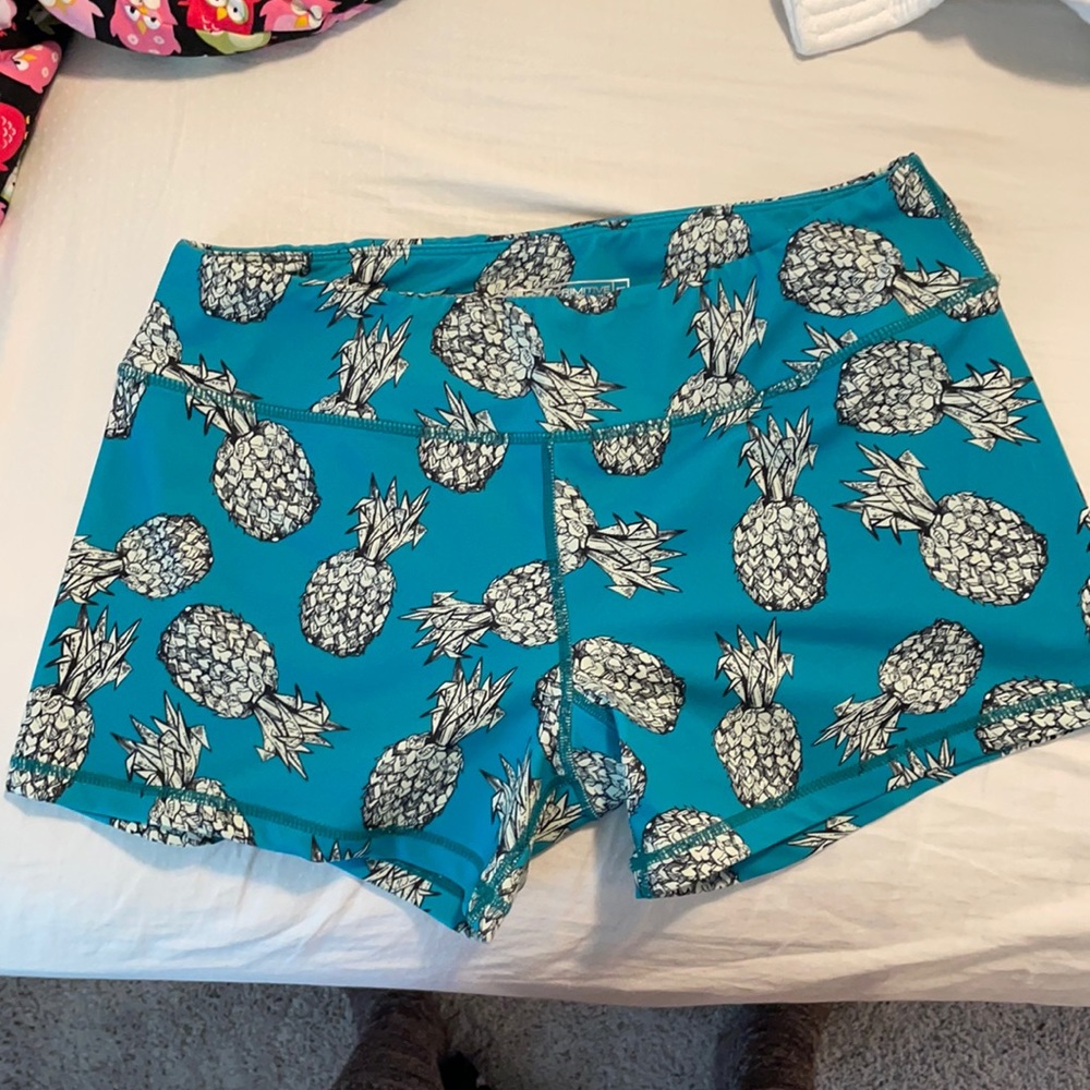 Born primitive pineapple shorts 3” inseam.